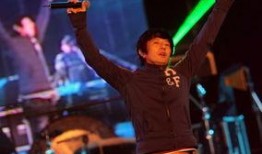 乐队爆料郑钧视频播放,幕后故事与音乐旅程