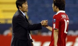 国足大厨爆料新闻视频,揭秘国足备战背后的美食故事