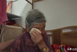 秋天爸爸邻居爆料视频,揭秘秋日里的温馨瞬间